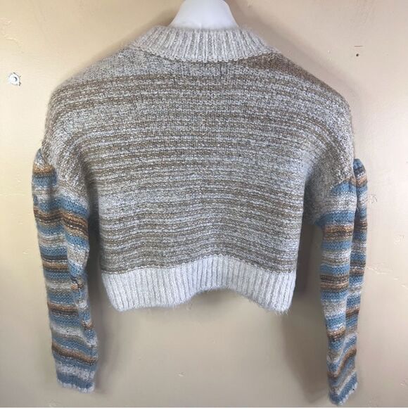 Urban Outfitters Retro Vibe Size Small Womens Cropped Sweater Statement Sleeves - Picture 6 of 8